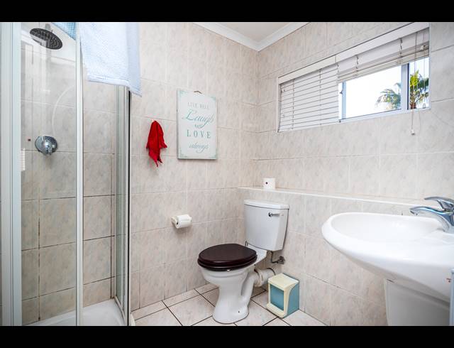 13 BEDROOM FREESTANDING FOR SALE IN SUNSET BEACH